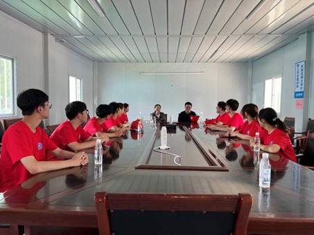 ����ϵ���ǹ������ű�������С��������ʵ���Ż�ý�ǽ�������