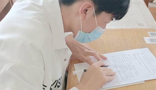 ɽ��������ѧ��ѧ����ѧԺѧ��Ӣ�ｻ����ٰ조��Ӣ�ｲ�й����¡����ı����