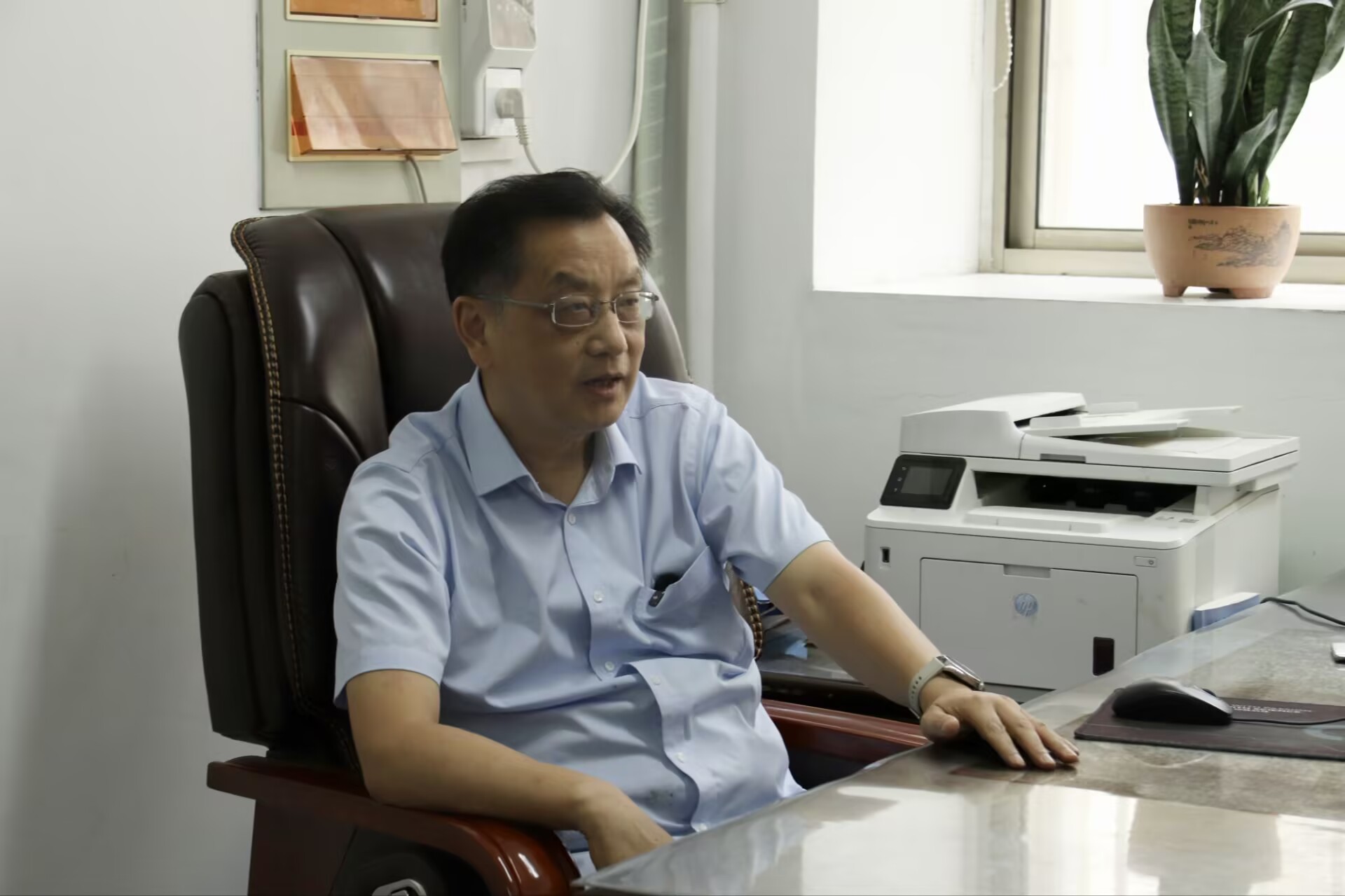 ˫ʦִ�̴�н�� �����м�����