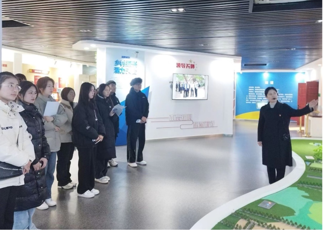 ����������´壬��̬С��չ����