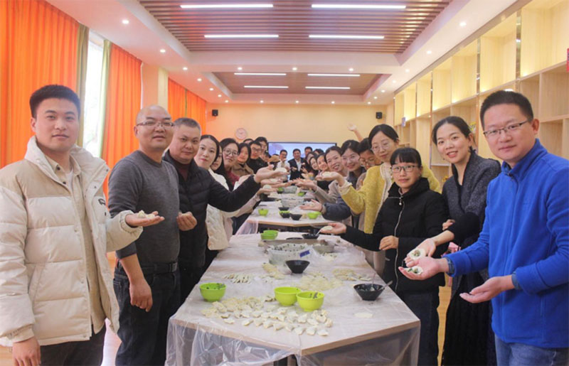 ů������ġ���һ�밮��ˮ�ȡ����ߺ������ѱ���