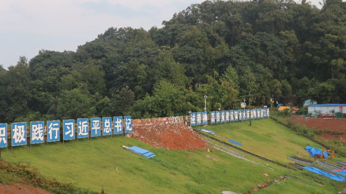 �ഺ�������½ˮ��Ӽ��ഺ���ǡ�����������ˮ��ʱ��ʹ�� �����Ӻ�ѧ������½ˮ��Ŧһ��̽Ѱˮ��ǿ���ĸ����߼�