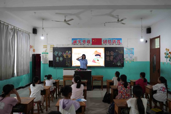 ��Ů��ͯȨ�汣�Ϸ�����|����˾������ѧԺ����־Ը��Э�ᡰ����΢