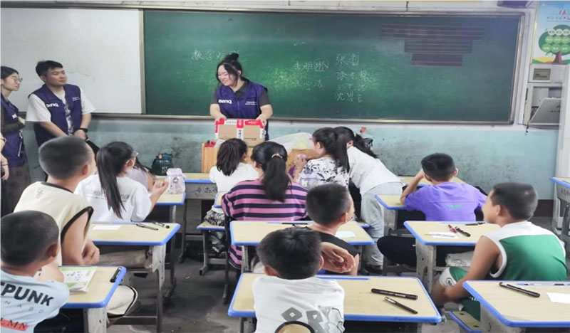 ���ݴ�ѧѧ�������磺��������ѧ��һ�Σ��ӡ���������������Ȼ׷