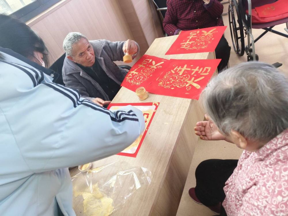 �������鴫�ݣ���ѧ�������͸�������Ժ