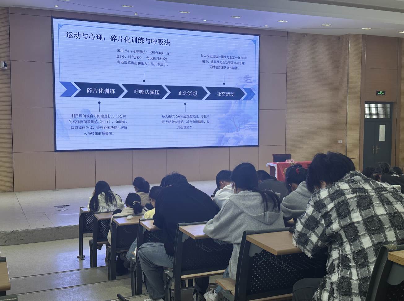 "᪻�������У԰ �ഺ����������������У�ٰ���ҽ����֪ʶ������