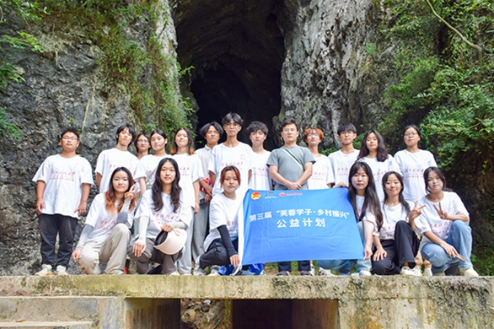 ʵ�����ഺ���ഺ��ɽ�����������֡��ơ��䡱�����ŵֳǲ�������