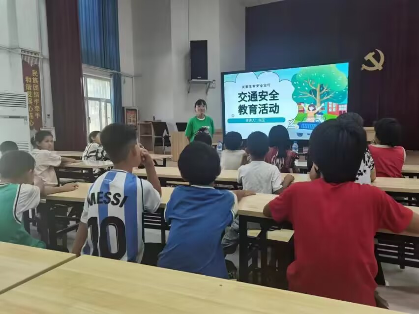 �ഺ����֮��������ͨ����С��ʿ���