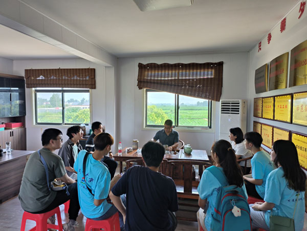 ��ũѧ�Ӹ���Ԫũ��|�Ƽ�������̽���ǻ�ũҵ�µ�·