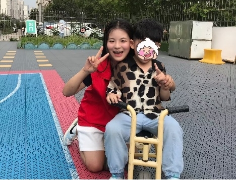 ���롮�ǡ�ͬ�У��ð��޽硱 ��Я���ж���ʵ���ſ�չ����ѧ�����뺣����ա�����