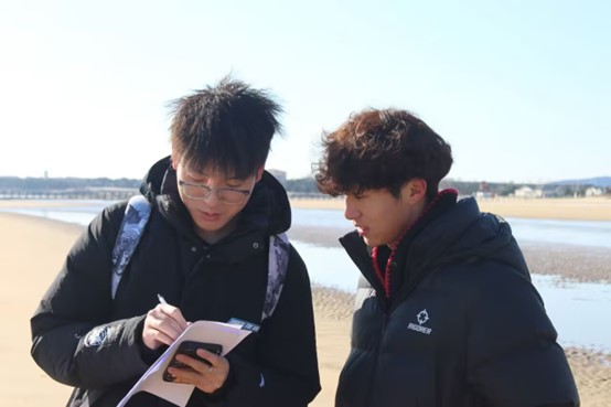 �����Ż��ٵ�̼����ɫ��չ��̹;