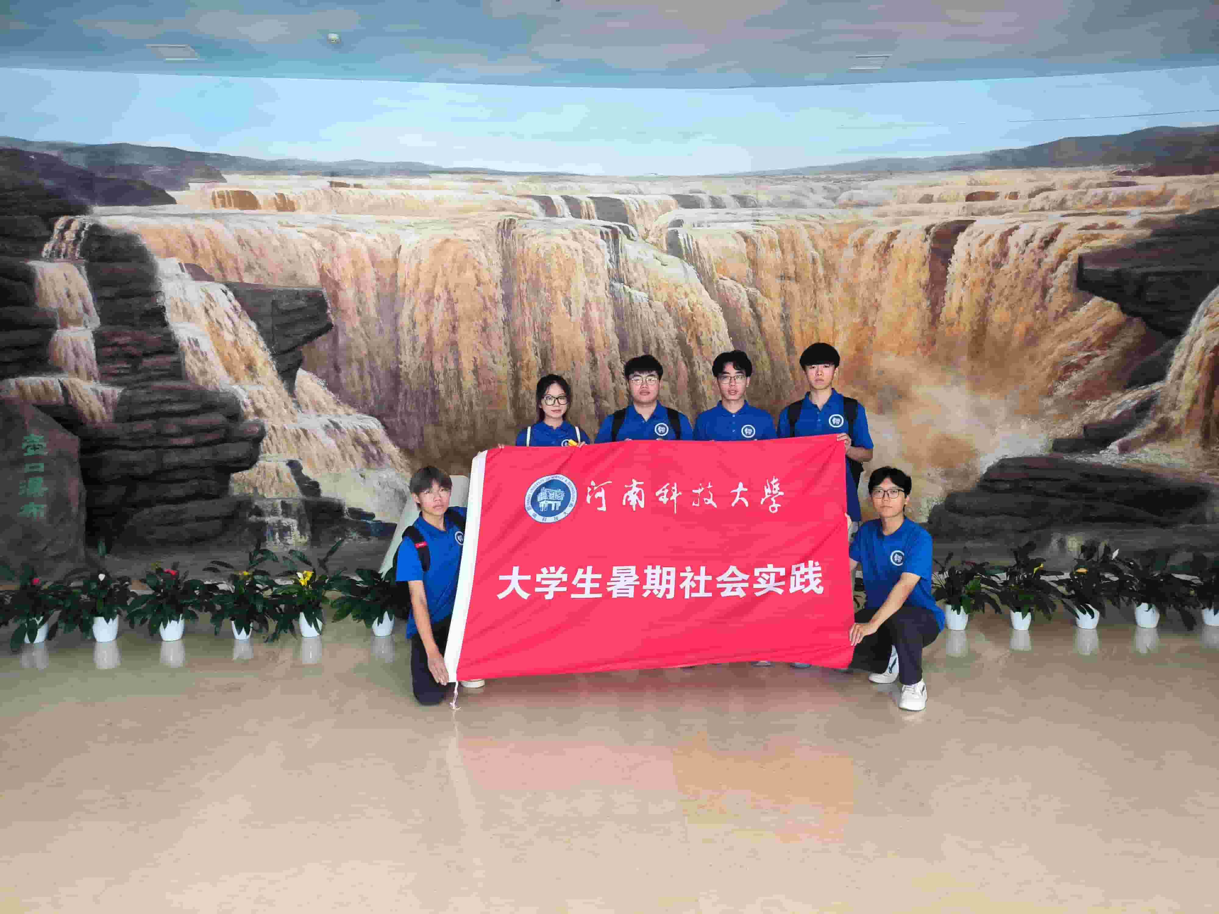 ���Ȼƺ�ˮ��ǧ���Ļ��ϣ�ʵ�������У�����ĸ�׺�