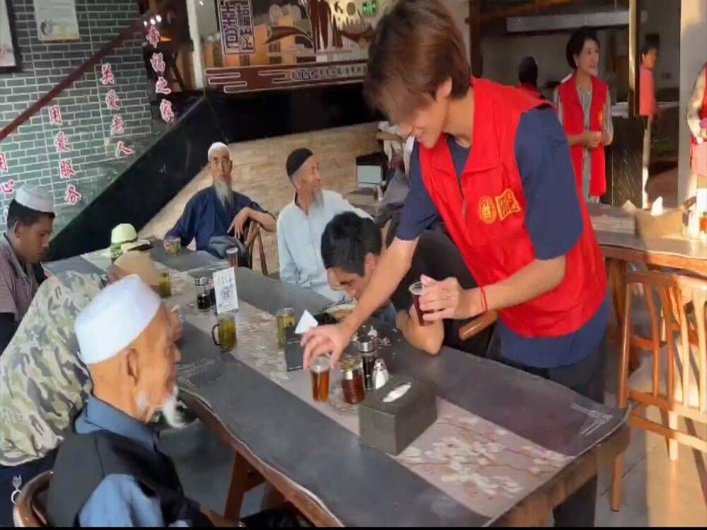 �������ǵơ�־Ը����ϵ�л֮�������ľ���