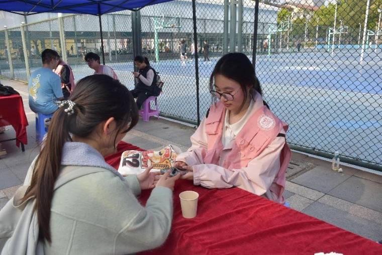 �Ƽ�ά�ޣ� Ϊ���Ա��ݻ���