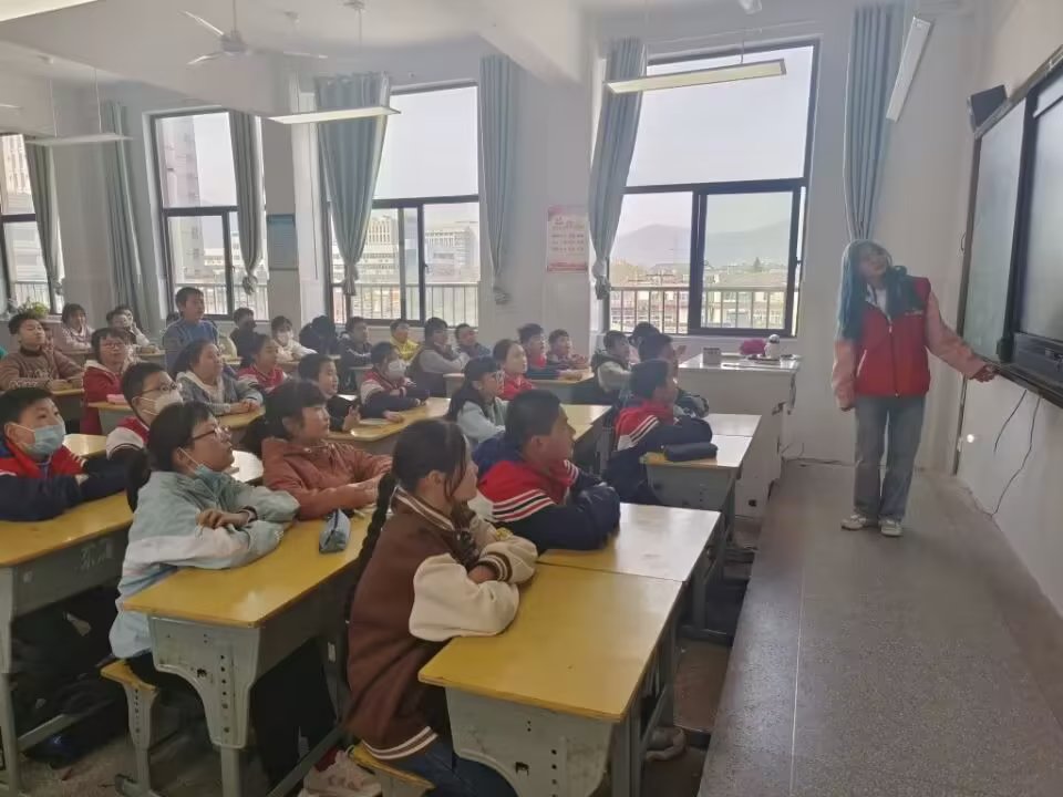 ��ѿ�ж���־Ը�߻֮����Сѧ