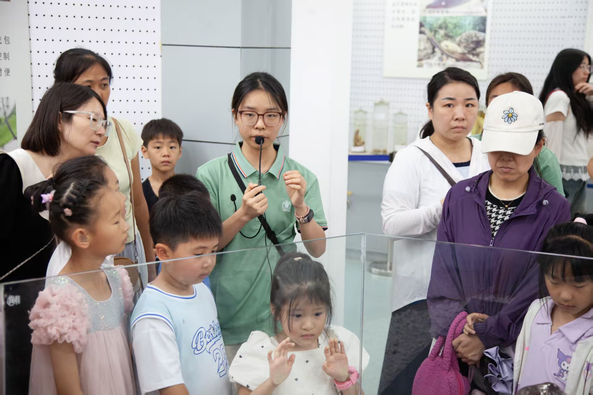 ����ʦ����ѧ����֮���������������ſ�չ����ӰѰ�١�������ջ