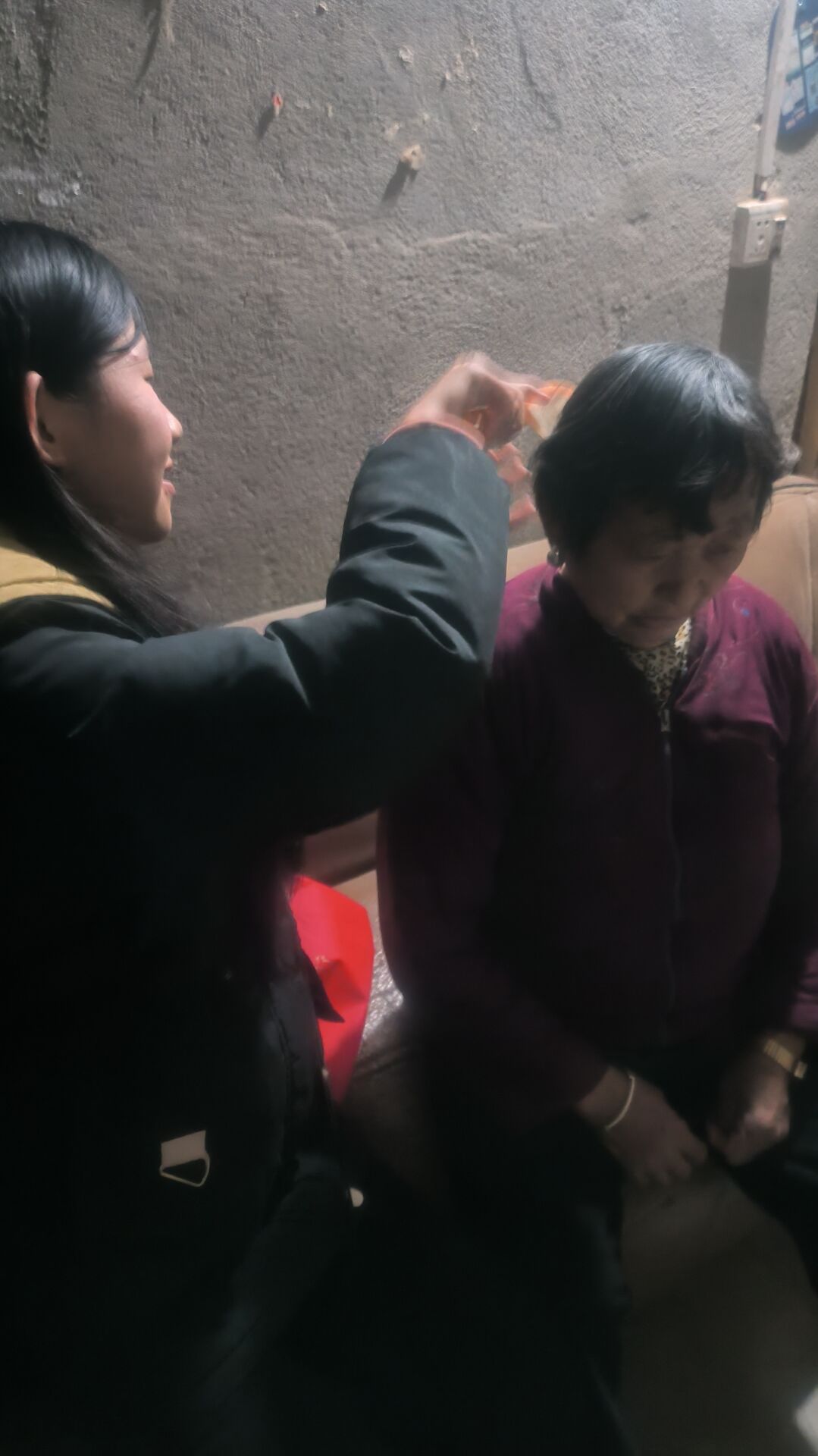 ���Ĵ��� ��ůƶ�����˵���