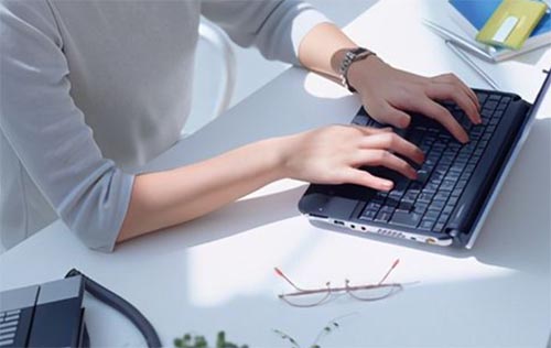 �ں�ְҵ����ѧԺ��ҵ�ʼ���ҵǰ����ô��