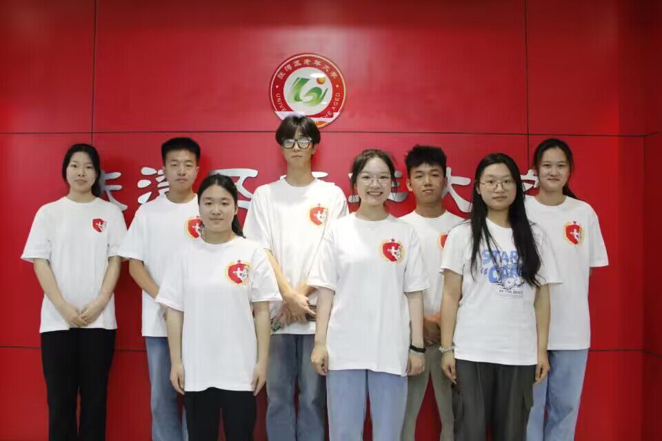 ������Ӣ�������ʵ����̽�������������ѧ