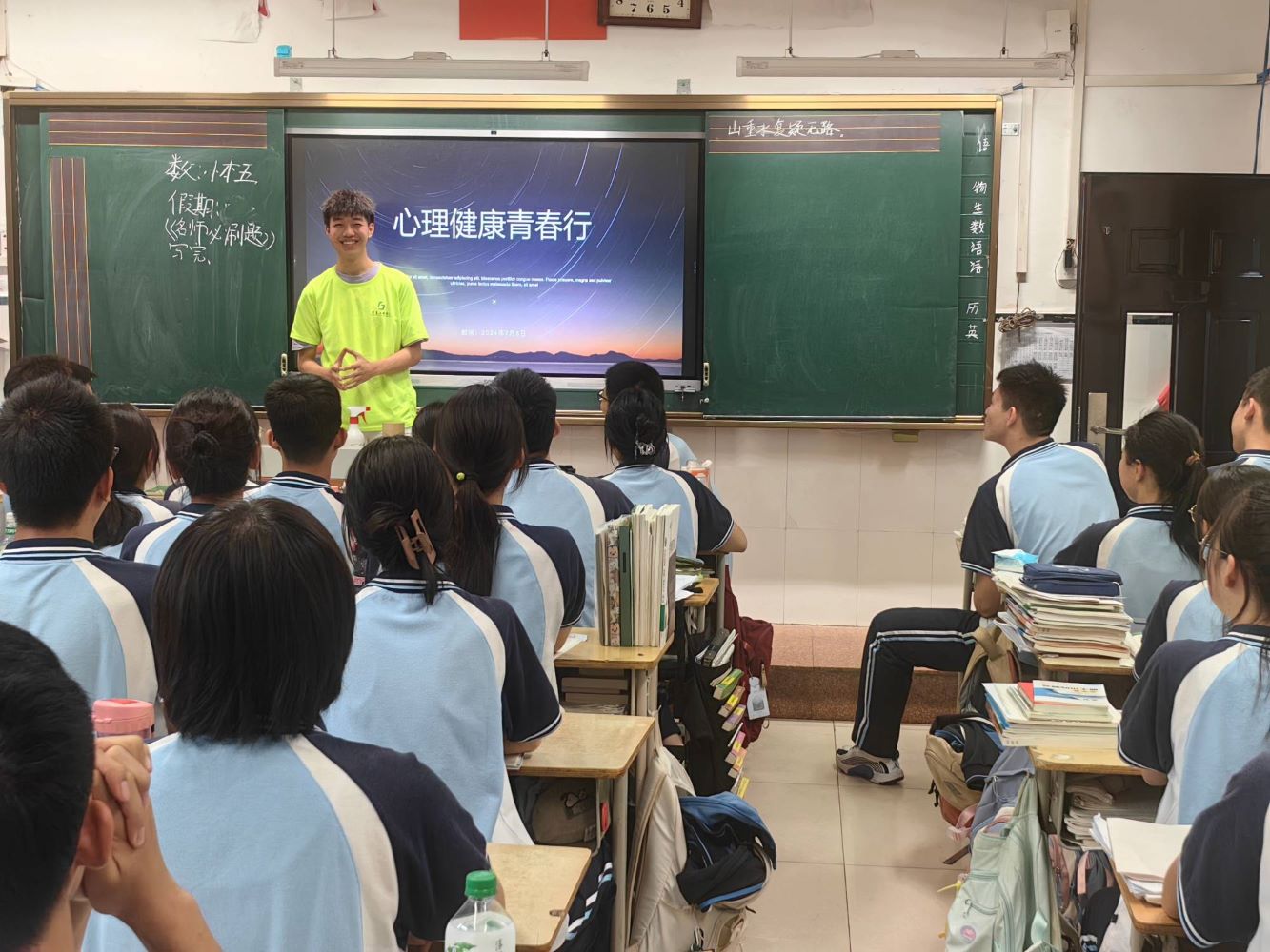 ���Ϲ�ҵ��ѧ��������ѧԺ����֮�⣬�ഺ�����������ʵ���Ŷ��������������ഺ��