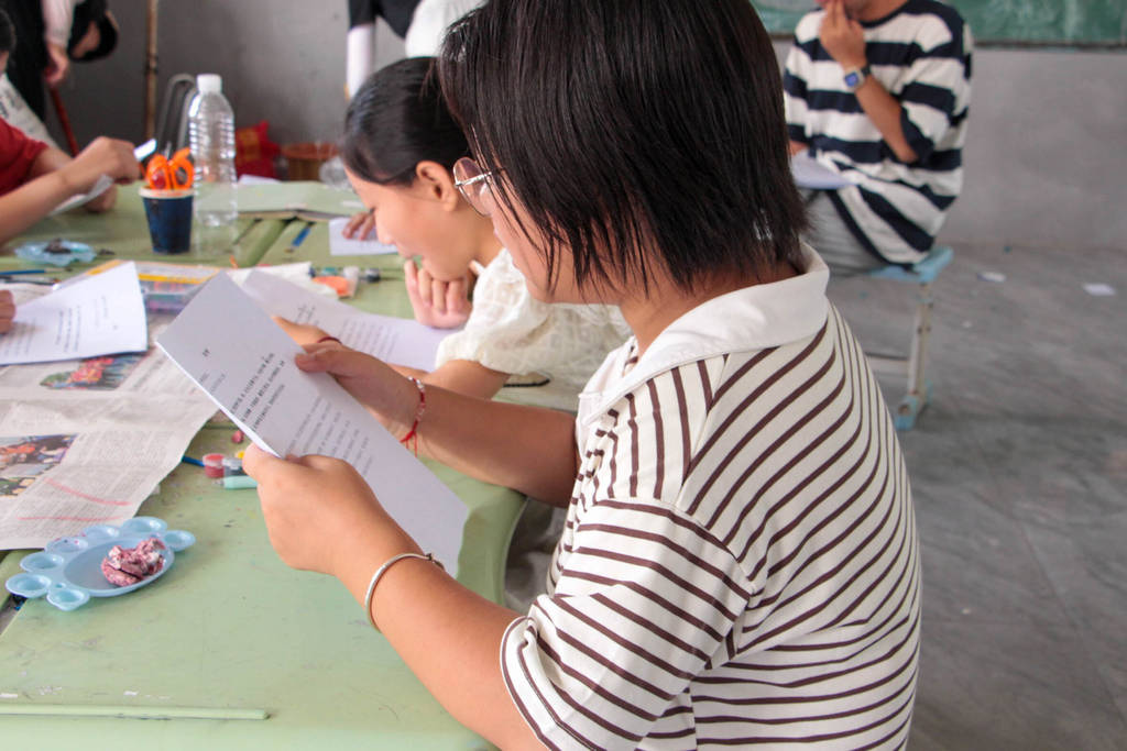 ���������ض�����Ӫ�����У���Ӫ�뺣�ϸ���ʦ��ͬѰ����ʧ������