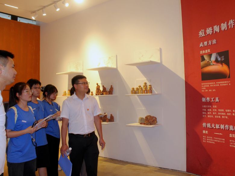 ��ķ���ϵ��ļ䣬���Ŵ��������ա�������������ѧ�˹�����ѧԺʵ