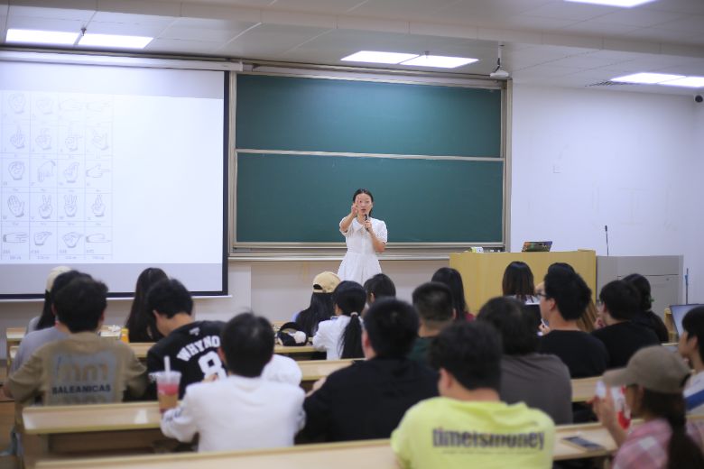 �����������Я�����У�����δ�����������ʵ���ţ����ִ��ģ�������������