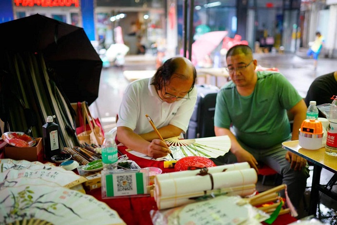 ʼ����ʳ�ջ󣬼����Ļ����� ��������ѧԺפ���͡�����ʵ����̽�ð˴��