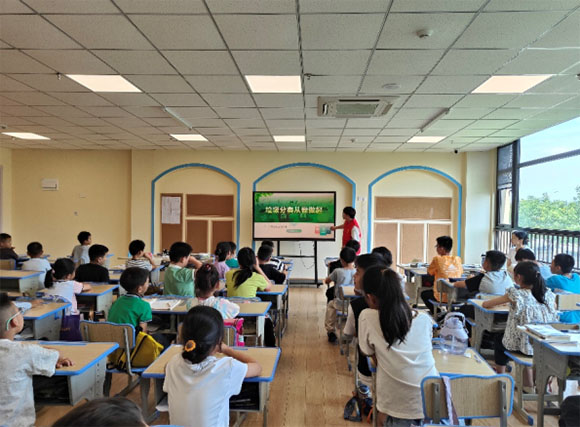 �Ӻ���ѧ����ʡ�����н�̳����������С�ֶӸ��ַ�������չ������