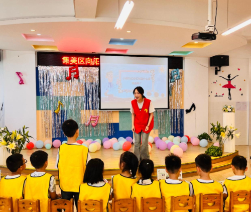 �ഺ��ͯ�У���������ǽ