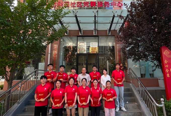 ����ѧ�Ӹ��������أ���ǰ�ˡ������ػ��������ˡ���������