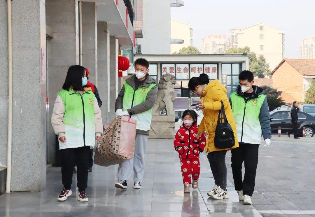 ���ϿƼ���ѧѧ�ӷ����磺��־�������У���Ը�����ж�