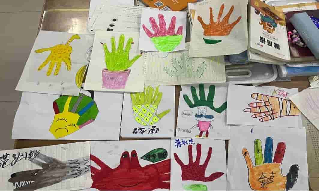 ����չ��ʿγ̣����캢�ӳɳ���Red youthʵ���Ž�ѧ���̵�����