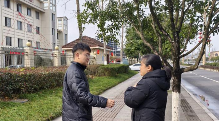 �ഺ�Ŷӷ���ʵ�����У���ά�ӽ��������Ϸ���