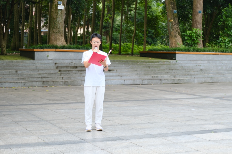 �廳Ӣ�Ҿ���������ɫѪ�����Ͻ��������Ŷ�����ʿ��԰����ɨĹ