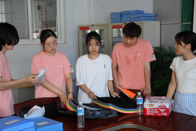 ���ض�ͯ������֮�ã����հ�ͯ���Ŷӹ����������ʵ��