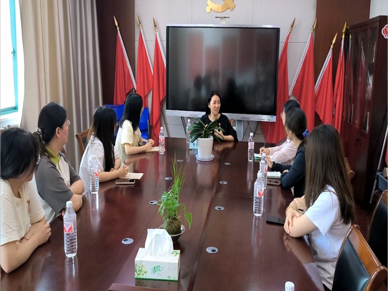 ʦ��ѧԺ��չ���Ի��ؼ���ʦ����ʦ��·��̳���Ρ��������ʵ���