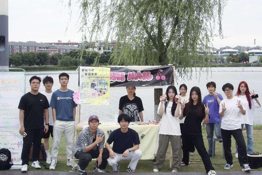 �������ߡ�δ������װ���� ��ů��ƺ����������