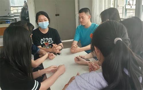 �����߽�̨�����£�̤���������ഺ�� ֧���������ܽ����