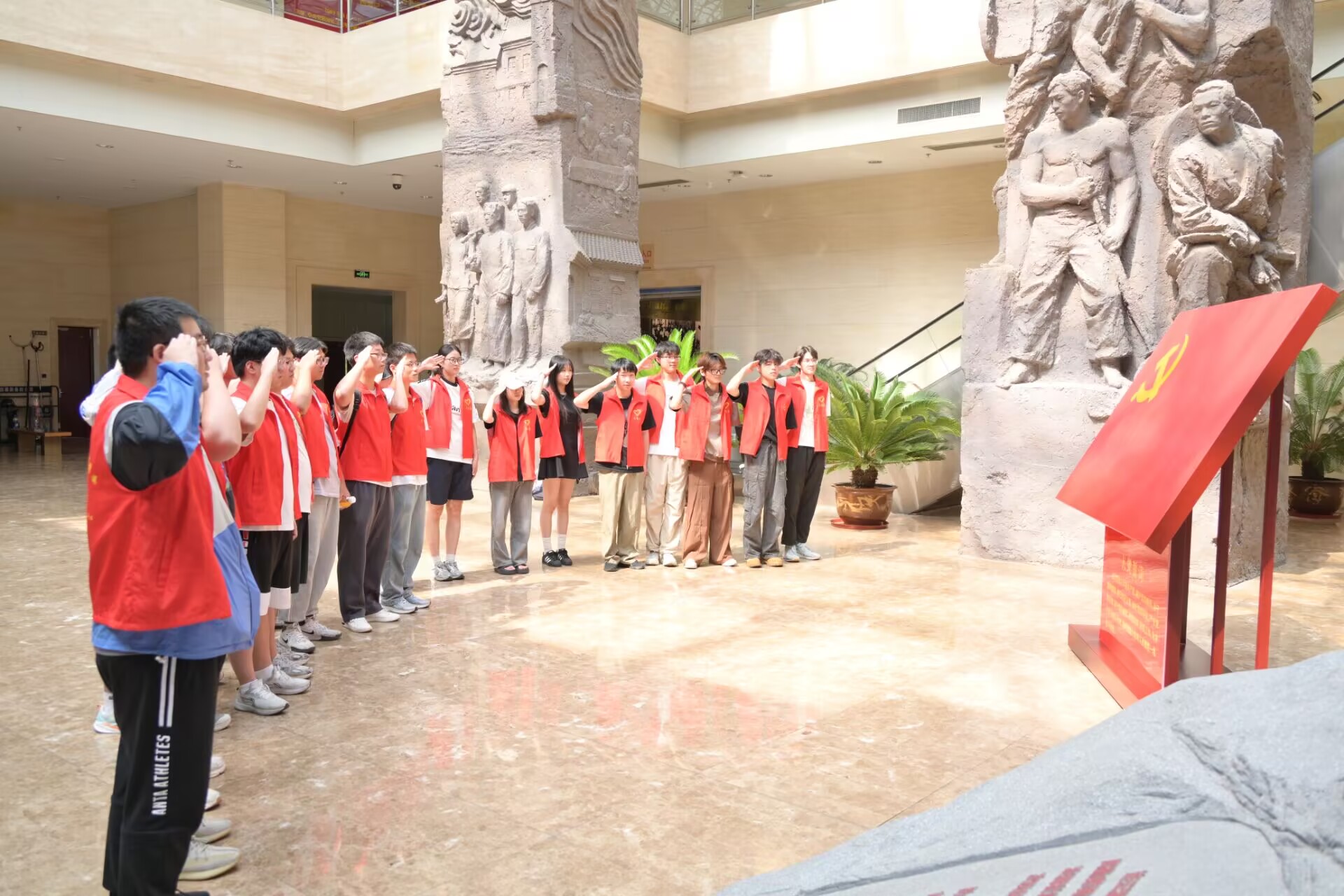 Ѱ���۳Ǻ���,���а���н��|н��Ѱ���ſ�չϵ�к�ɫ���ʵ���