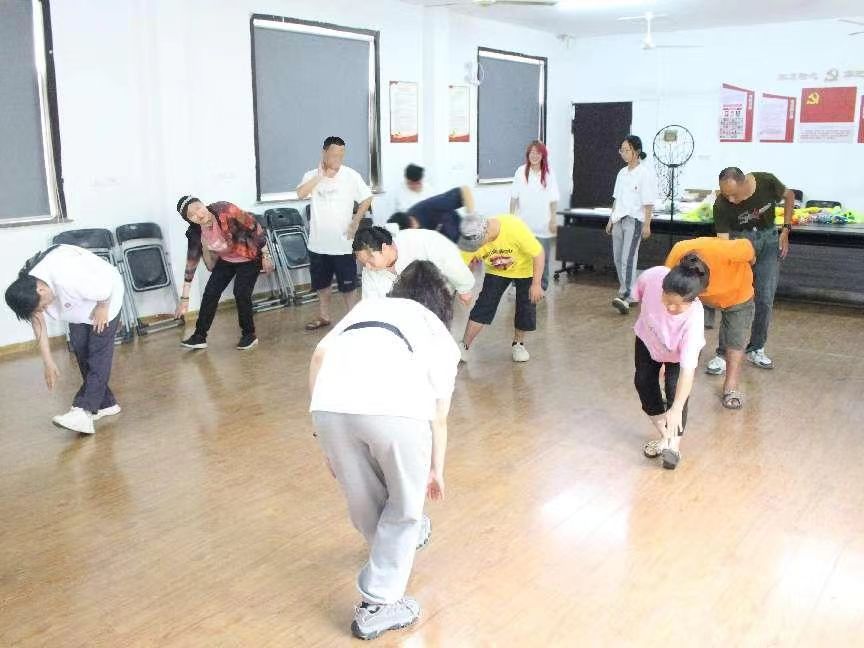 �㽭��óְҵ����ѧԺWE�������ʵ����ˮ��������Ӧ�������л