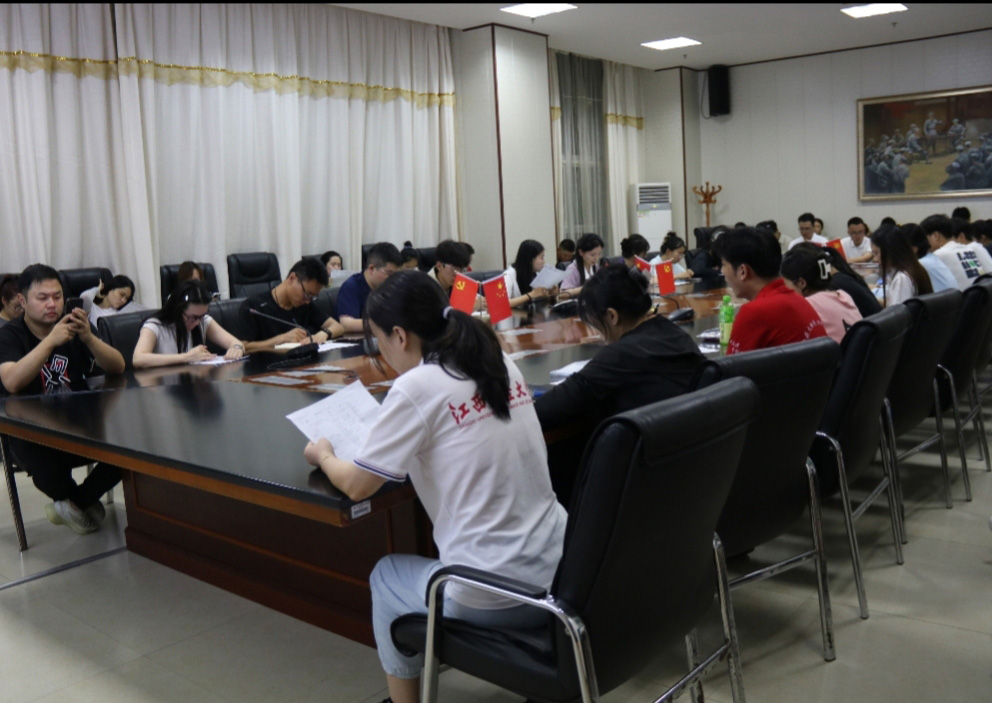 ���Ͼ��ԡ��������ƾ���ѧ����ɽVR�ƴ��������г̼�ʵ