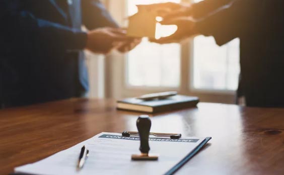 ����Ͷ���֤ͬ�����