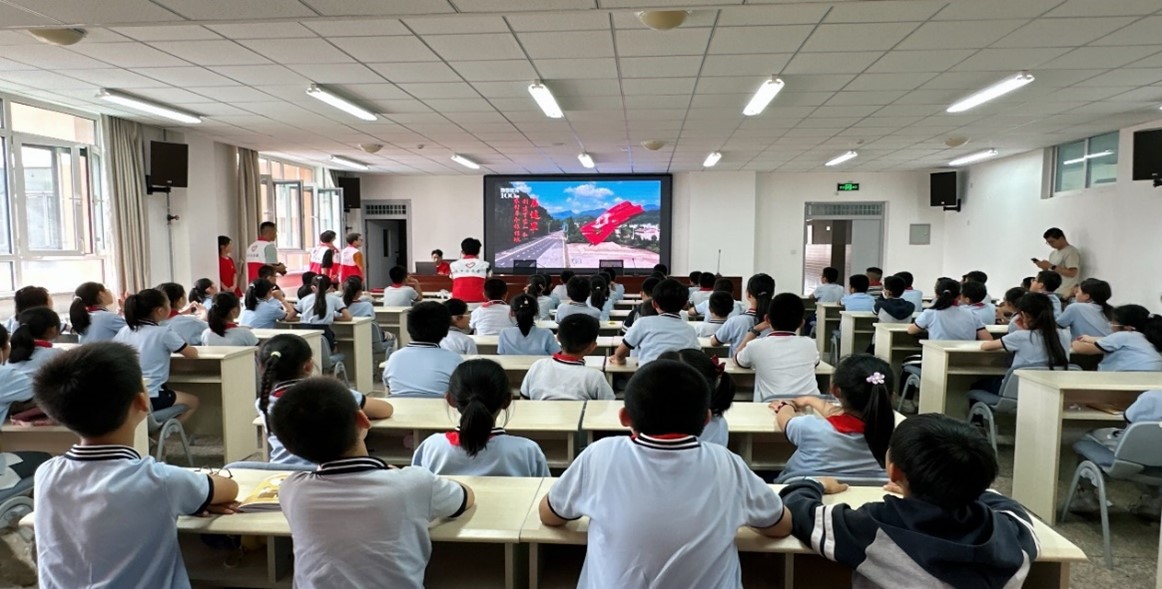 Я��¤�ϳ��أ��������������ƪ�¡�������������ѧ���������ˡ�������塱ʵ������¤�ϳ��ؿ�չ����������ʵ��