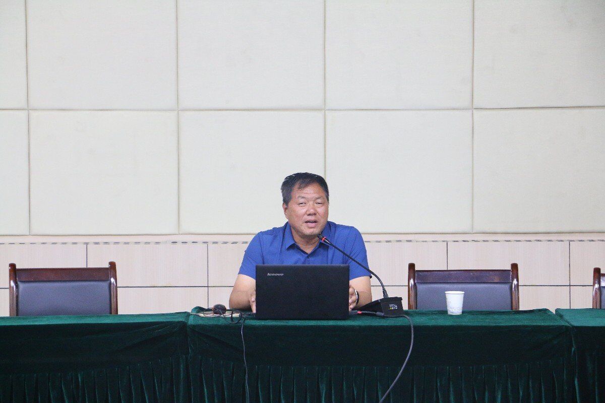 �����뽨��ѧԺ����ר�ҿ�չ������μ��ˮ��˼����ר�⽲��