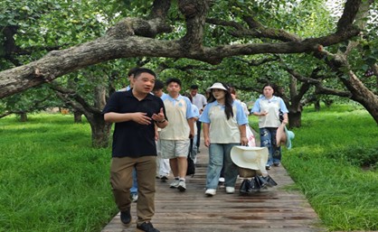 ������ɽ��н�� ����ֱ�������ˡ�������ʦ����ѧԺѧ��"������"�����������