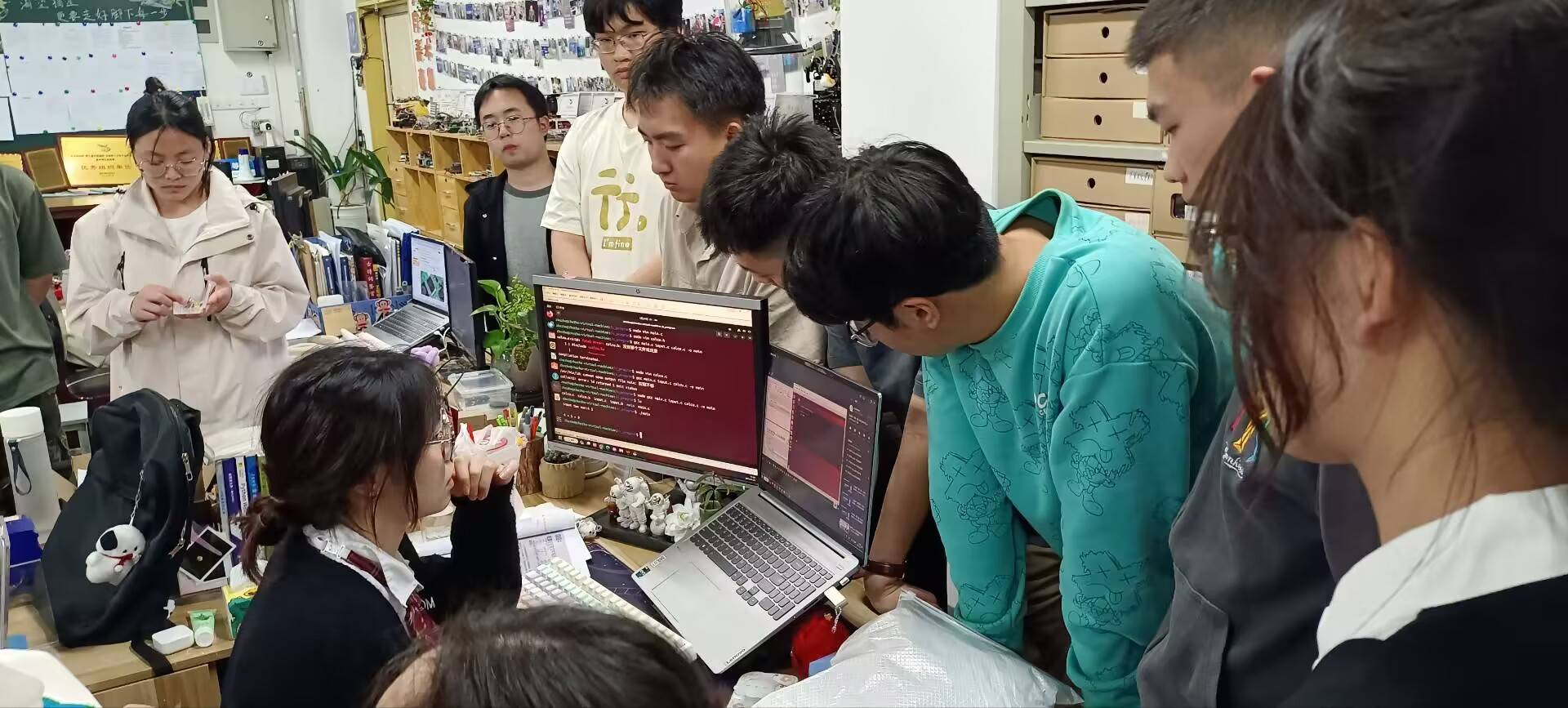 ͻ����ǽ�������˹ؼ���������Ⱥѧ�����ơ��ƴ��ɽ���¸��