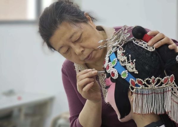 �ϲ���ɽ�Ļ��Ŷӷ����磺�����Ļ��δ�Ѱ�٣�ͤ��԰�б��ж���