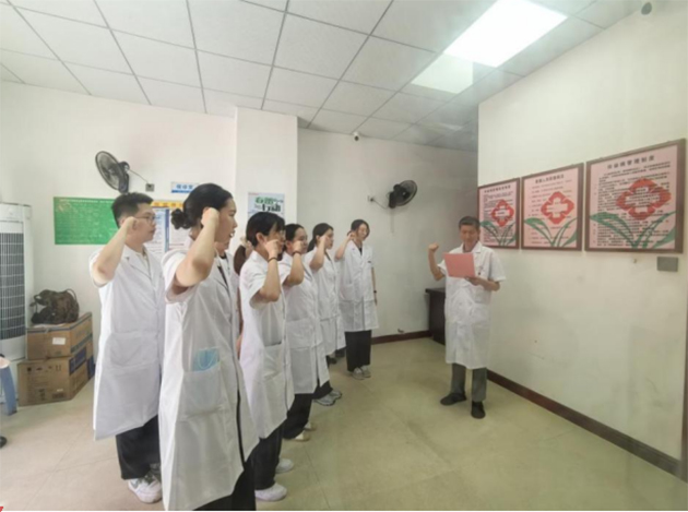 ����ҽ��ʹ�������쾫��Ʒ�񡪡��ٴ�ҽѧ����˶ҽ�Ʒ����Ÿ����ſ�չ����