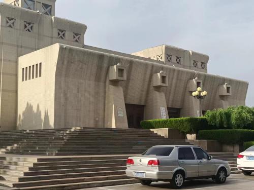 ɽ��������ѧ�塰�⡱�ƺӡ�ӫ�����ʵ���������������ƺ�����